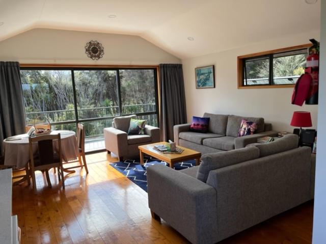 Treetops Cottage At The Castle Whitianga Exterior foto